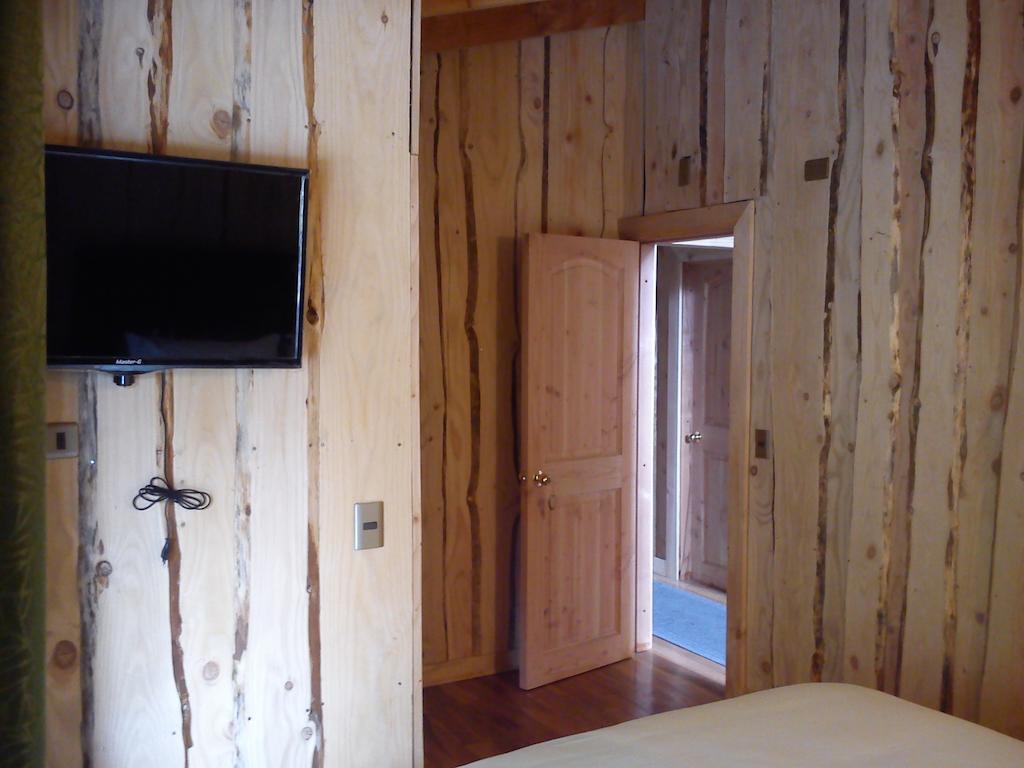 Hostal Los Alamos Neltume Pokoj fotografie